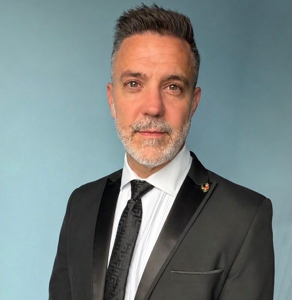 David Manners, CEO of Sumillion Ltd — professional portrait