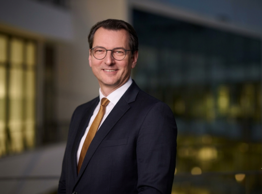 BMW Resets Strategy Around AI and Efficiency